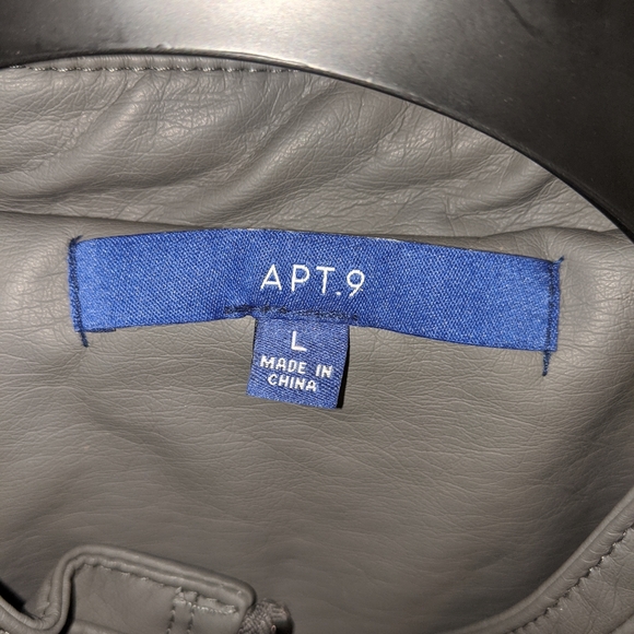 Jacket - Picture 2 of 4